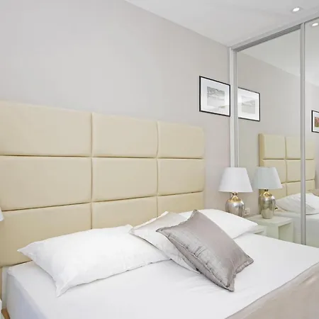 Olive Hill Semesterbostad *