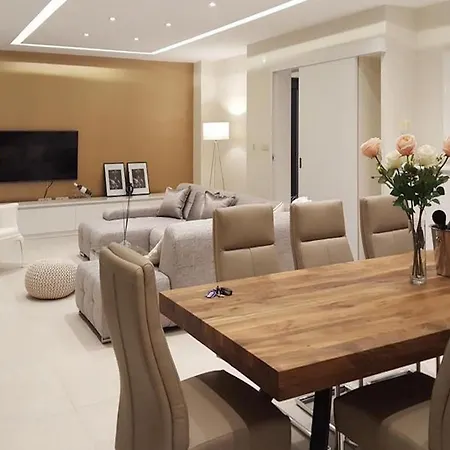 Olive Hill Semesterbostad *