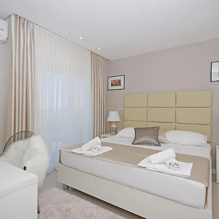 בית נופש Olive Hill מאקרסקה