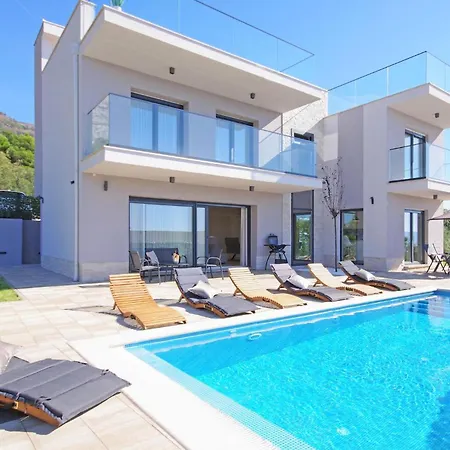 Olive Hill Tatil Evi Makarska