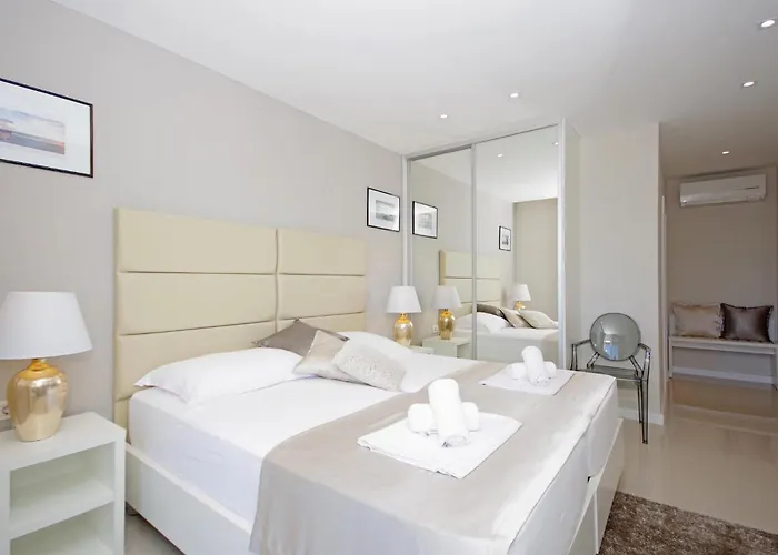 Tatil Evi Olive Hill Makarska