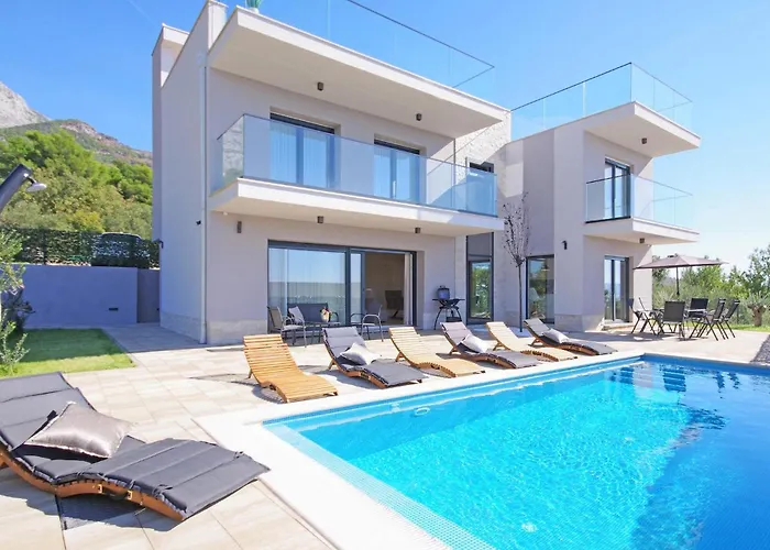 Olive Hill Tatil Evi Makarska